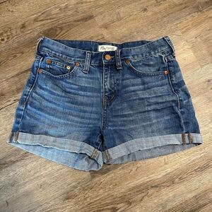 Madewell Denim Jean Mid Rise Shorts Size 25 Blue